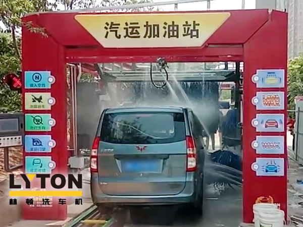 該機型框架采用的是FX-11系列隧道式連續(xù)洗車機框架材質(zhì),造型為FX-80系列隧道連續(xù)式洗車機機型樣式。FX-11和FX-80型兩者相結(jié)合。為林頓電腦洗車機推出的新品機型。