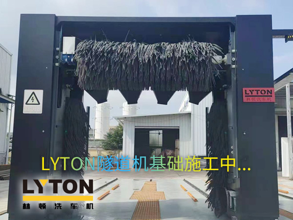 洗得干不干凈、“穩(wěn)定性”和“性價比”、“收益”評判一臺全自動洗車機(jī)好壞