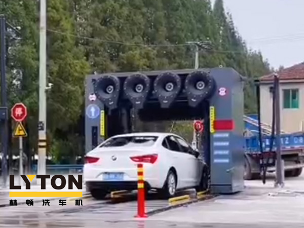 蕭山西湖石油選配林頓龍門往復式全自動洗車機，防銹蝕耐腐，經久耐用